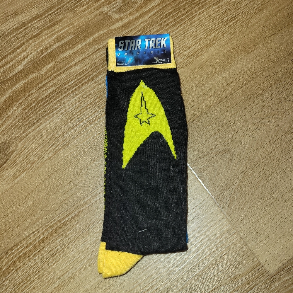 Star Trek Universe Logical Captain 2-Pack Crew Socks Mens Size 6-12 New